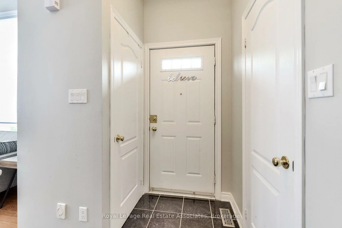 5031, East Mill, East Credit, Mississauga