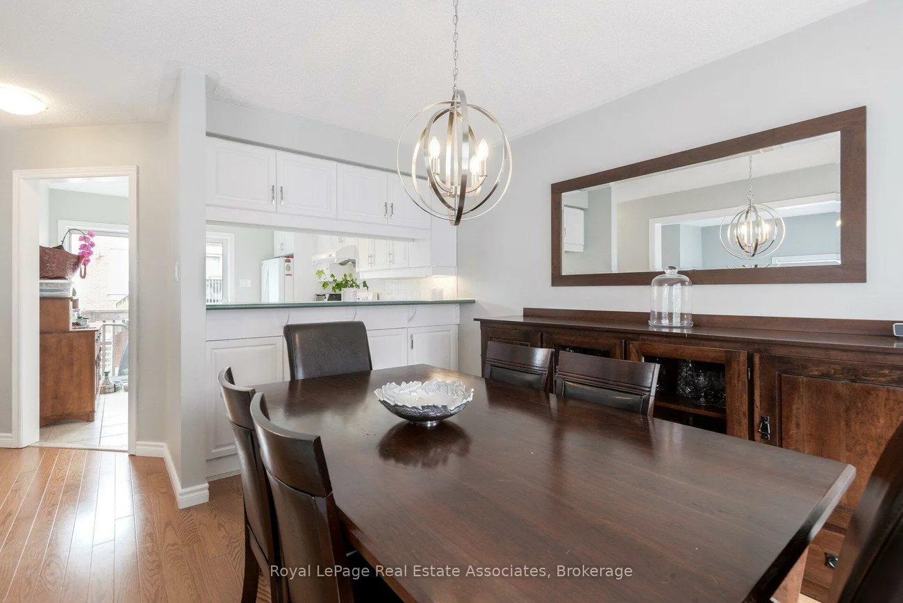 5031, East Mill, East Credit, Mississauga