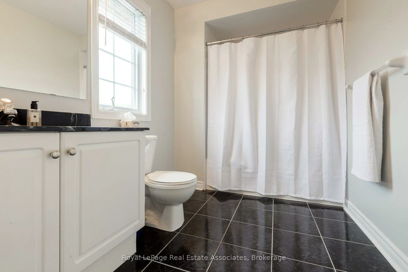 5031, East Mill, East Credit, Mississauga