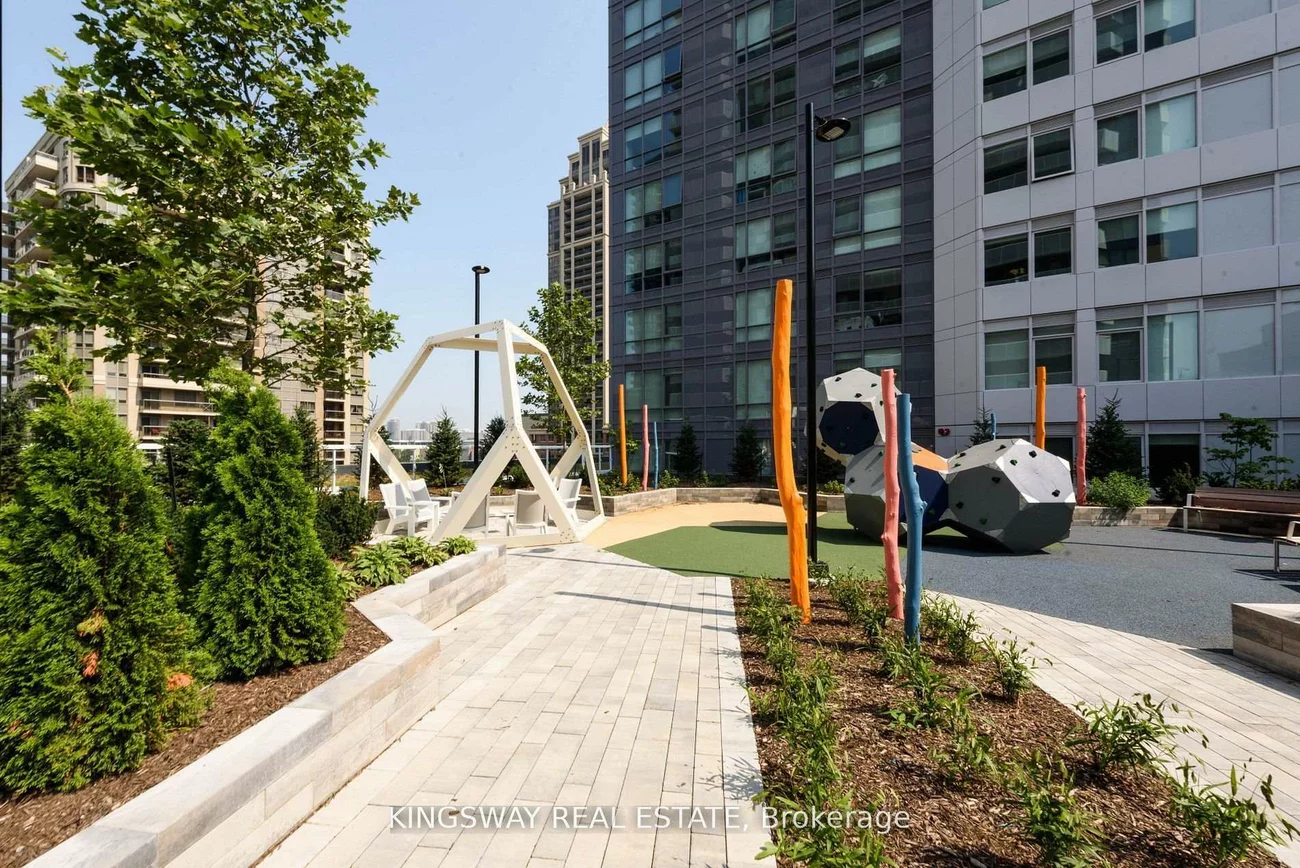 4065, Confederation, City Centre, Mississauga