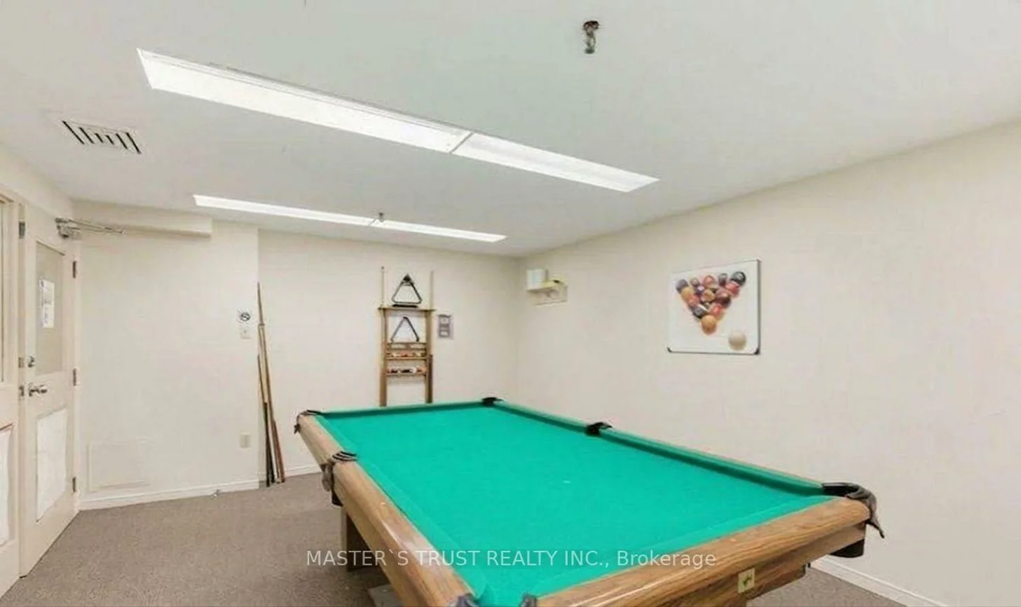 400, Webb, City Centre, Mississauga