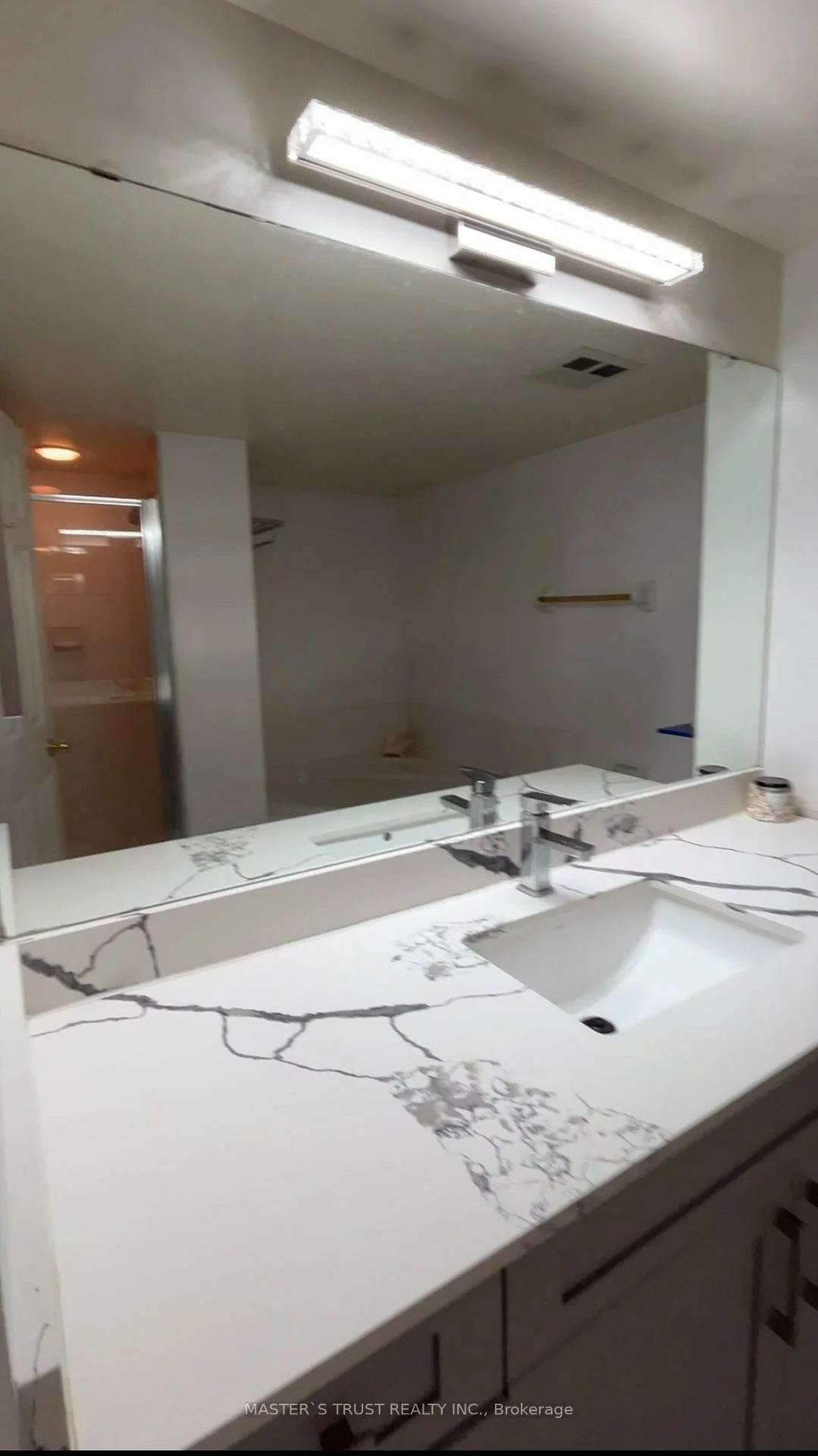 400, Webb, City Centre, Mississauga