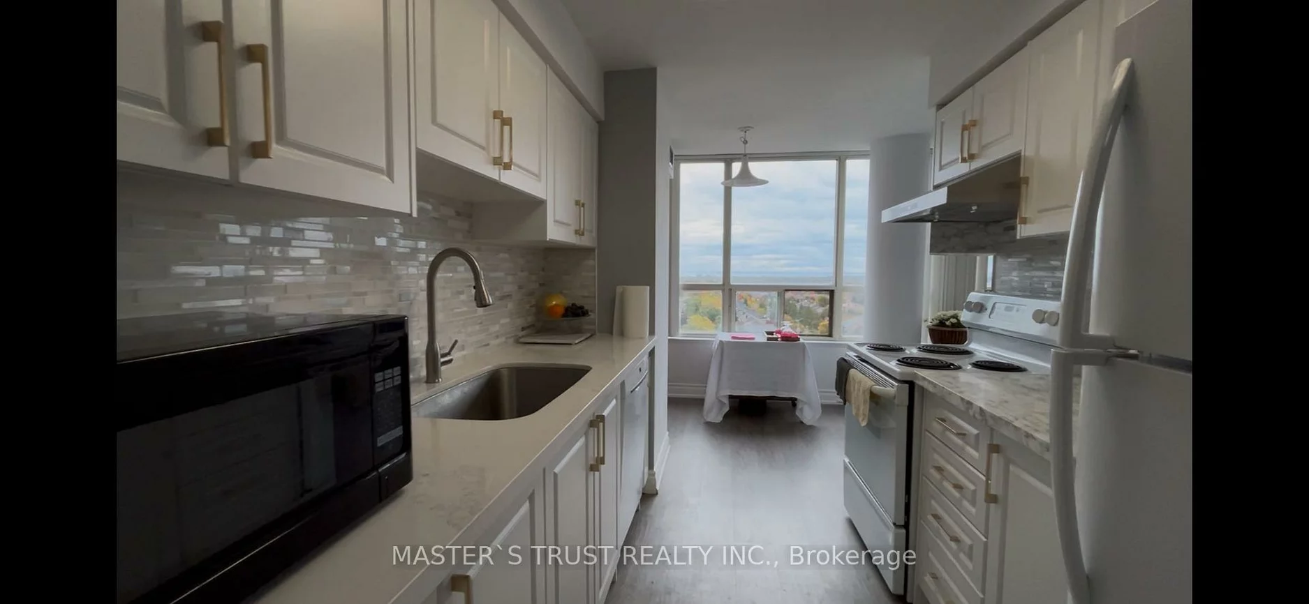400, Webb, City Centre, Mississauga