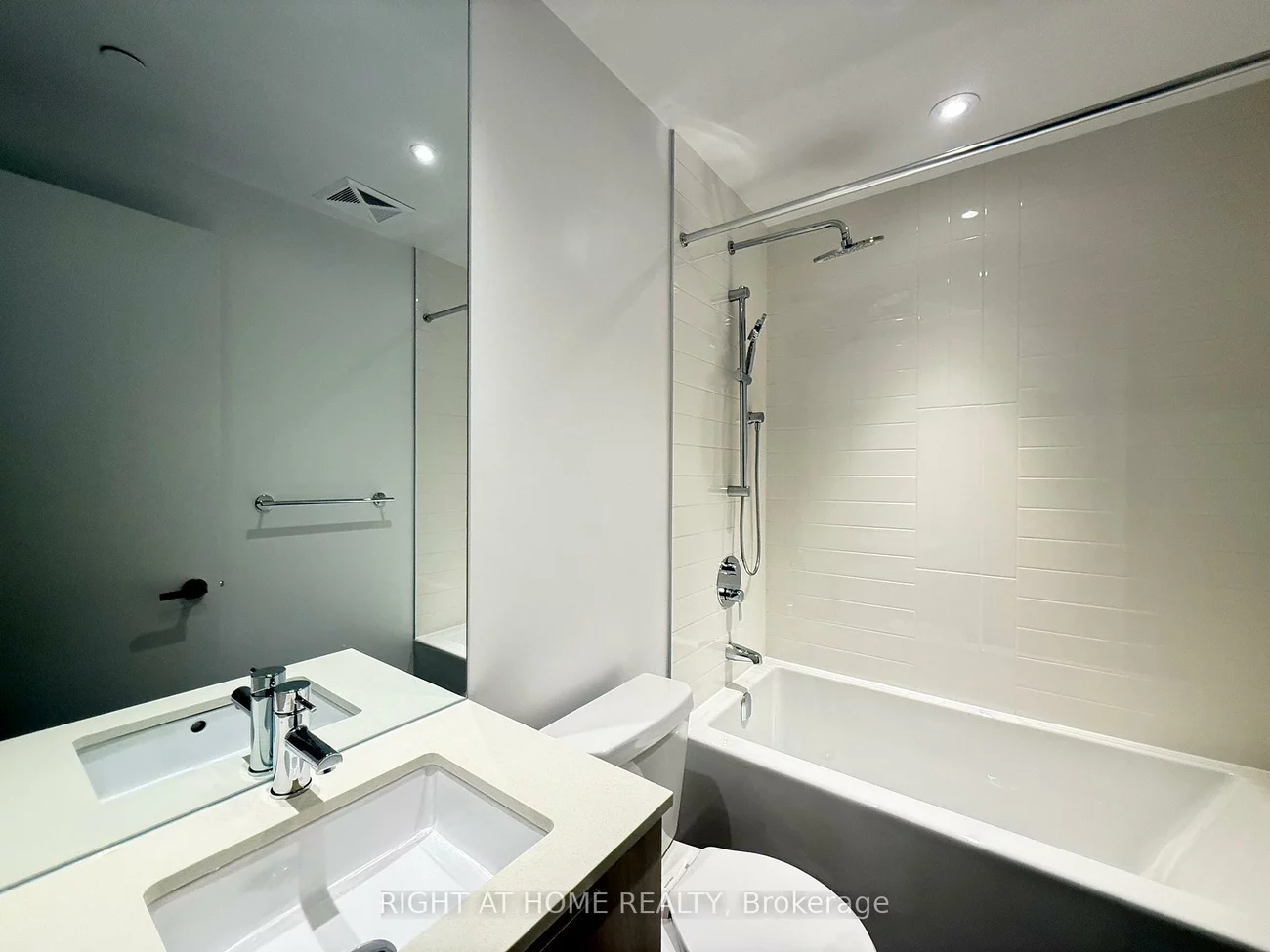 448, Burnhamthorpe, City Centre, Mississauga
