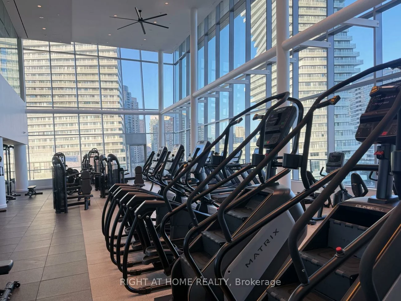 448, Burnhamthorpe, City Centre, Mississauga