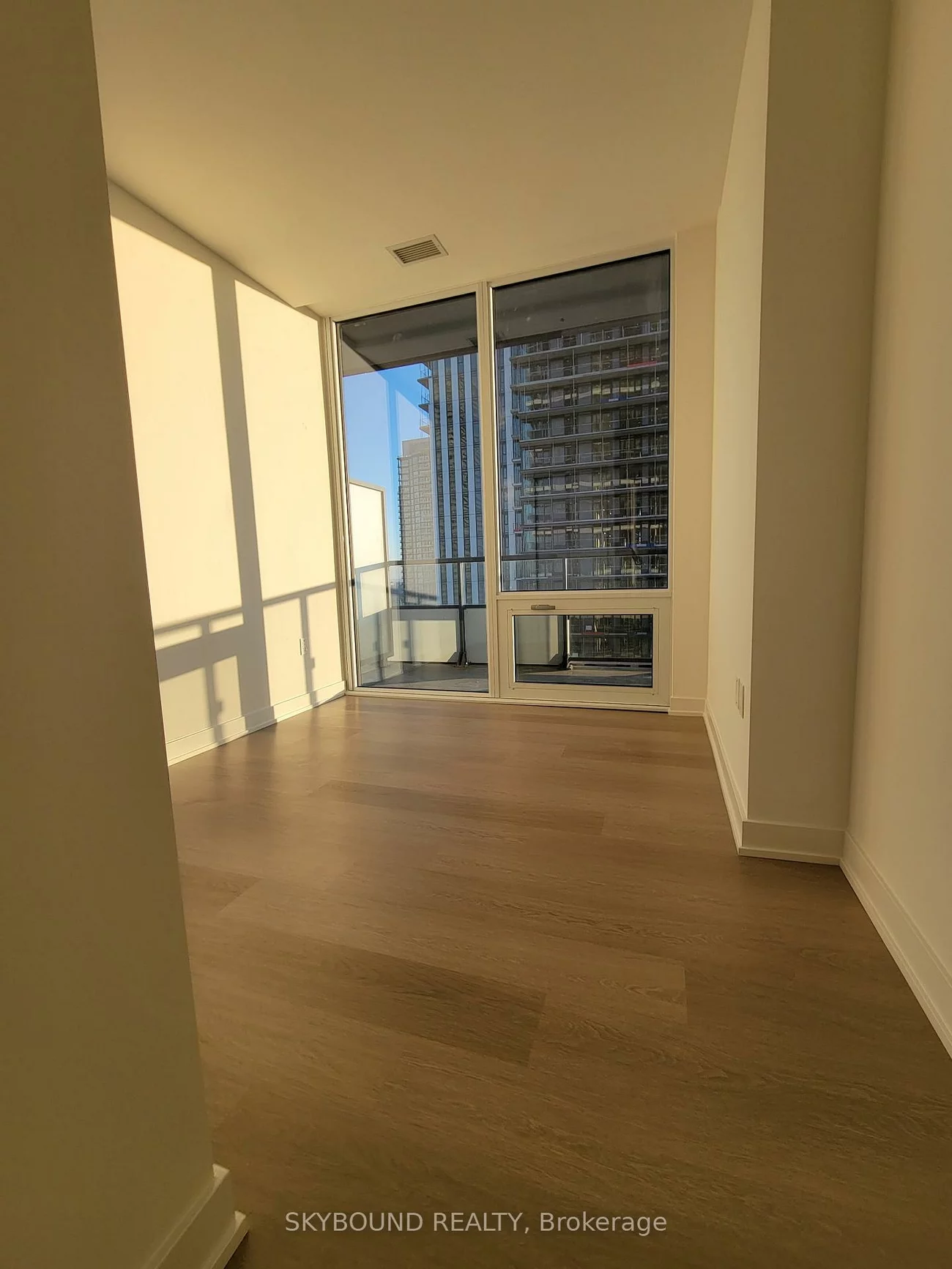 448, Burnhamthorpe, City Centre, Mississauga