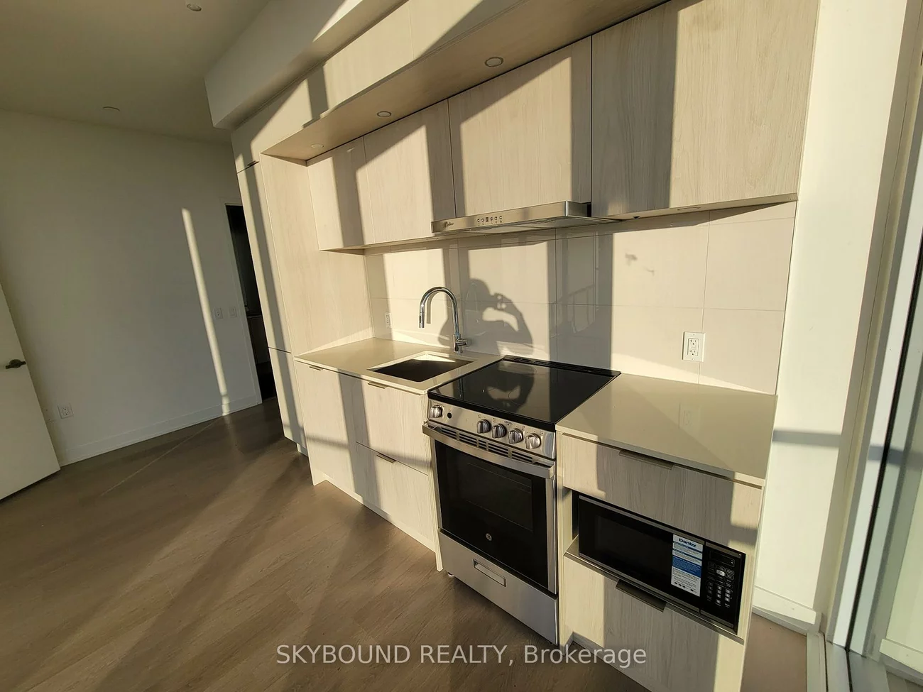448, Burnhamthorpe, City Centre, Mississauga