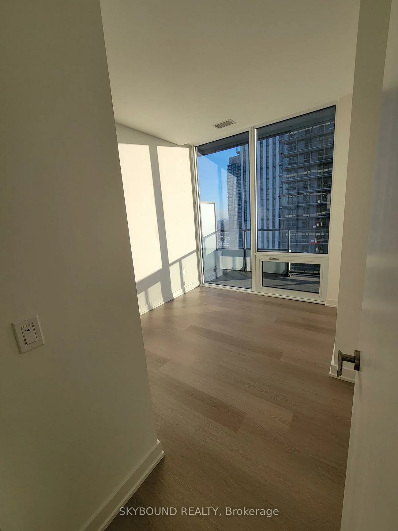 448, Burnhamthorpe, City Centre, Mississauga