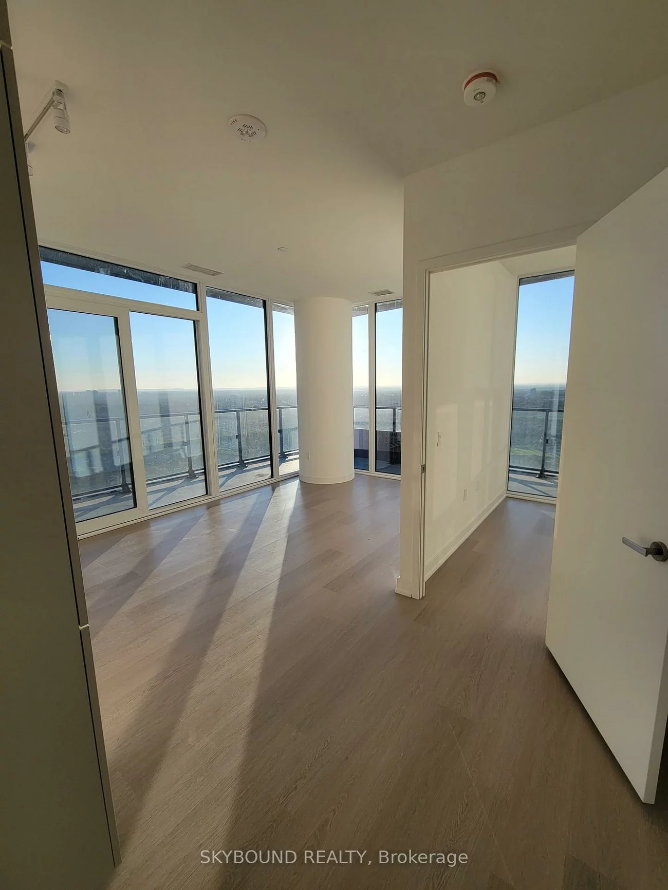 448, Burnhamthorpe, City Centre, Mississauga