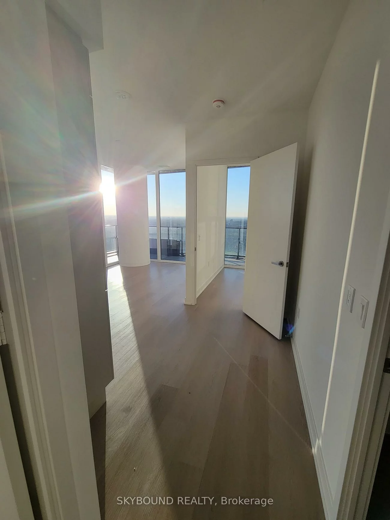 448, Burnhamthorpe, City Centre, Mississauga