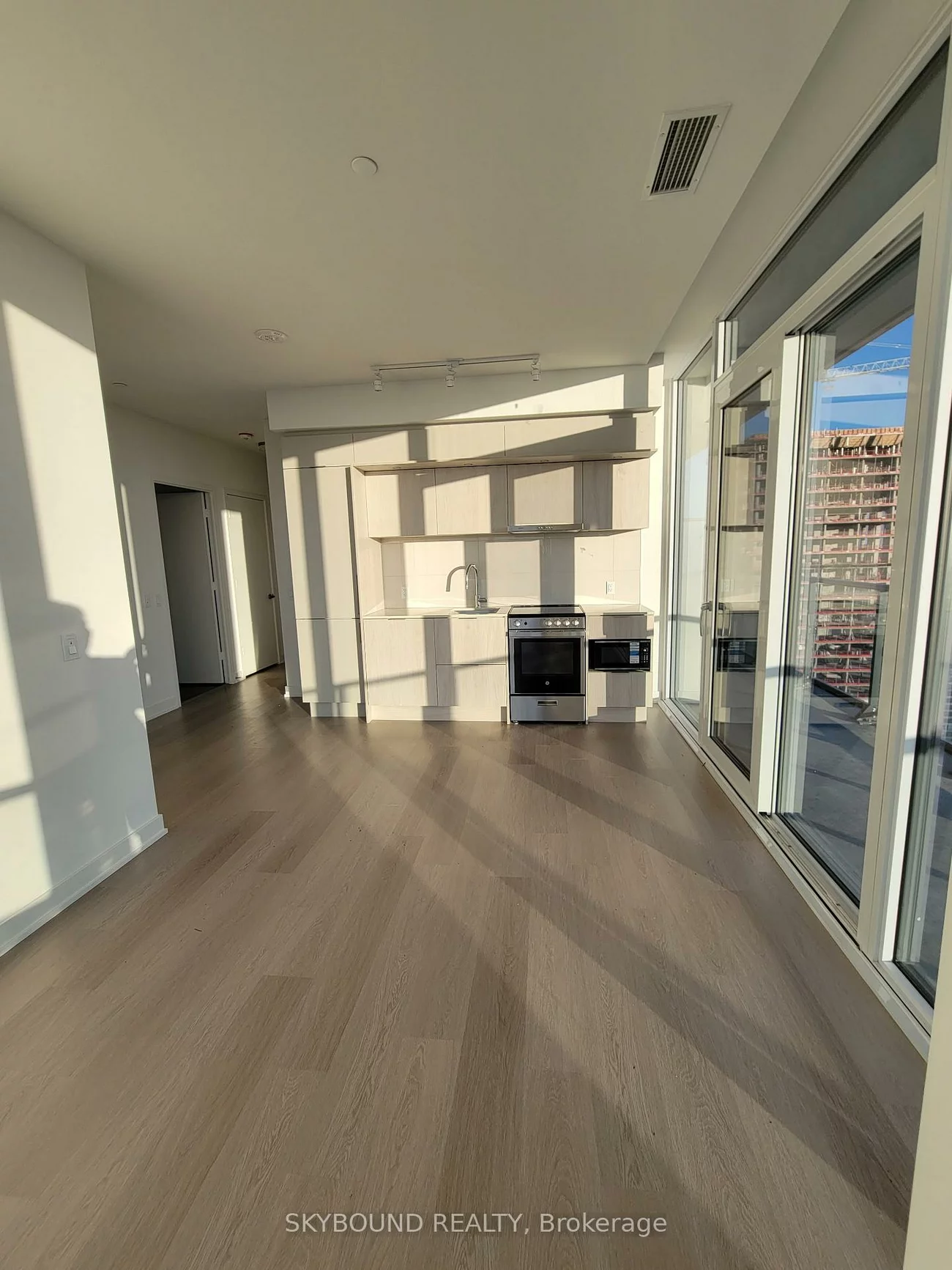 448, Burnhamthorpe, City Centre, Mississauga