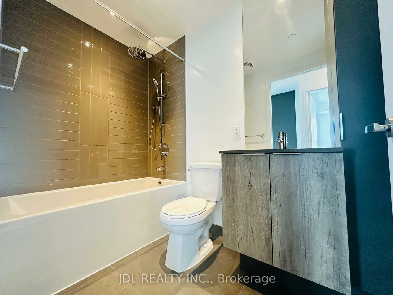 448, Burnhamthorpe, City Centre, Mississauga