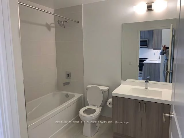 8, Nahani, Hurontario, Mississauga