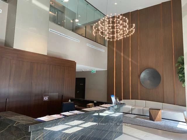 8, Nahani, Hurontario, Mississauga