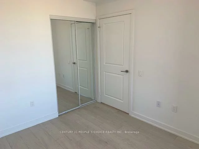 8, Nahani, Hurontario, Mississauga