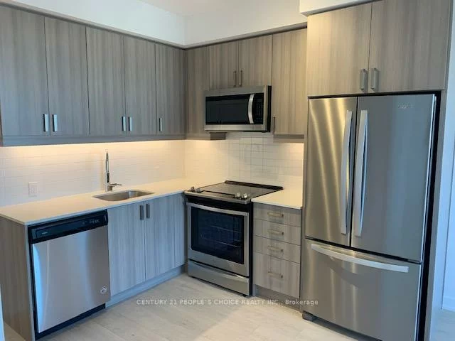 8, Nahani, Hurontario, Mississauga