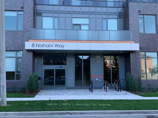 8, Nahani, Hurontario, Mississauga