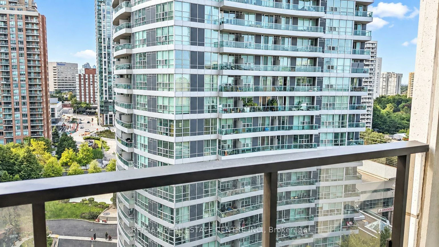 30, Elm, City Centre, Mississauga