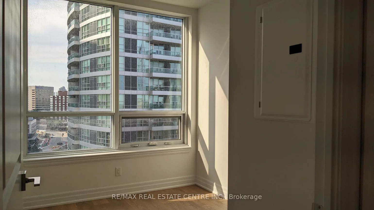 30, Elm, City Centre, Mississauga