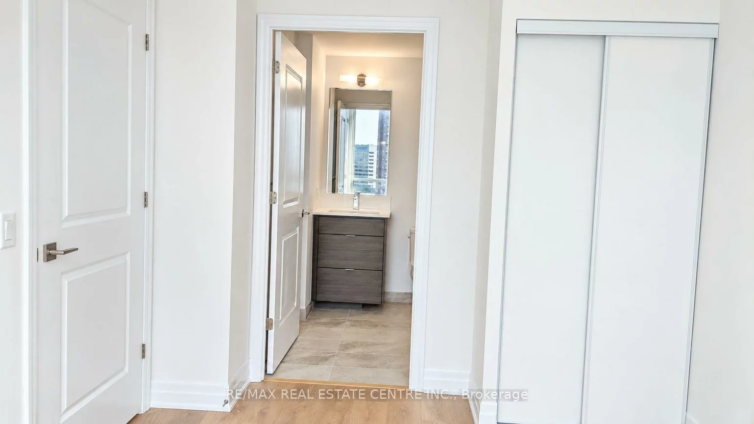 30, Elm, City Centre, Mississauga
