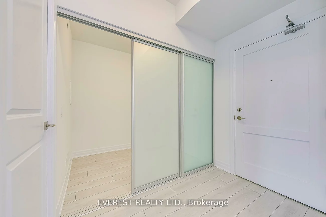 30, ELM, Fairview, Mississauga