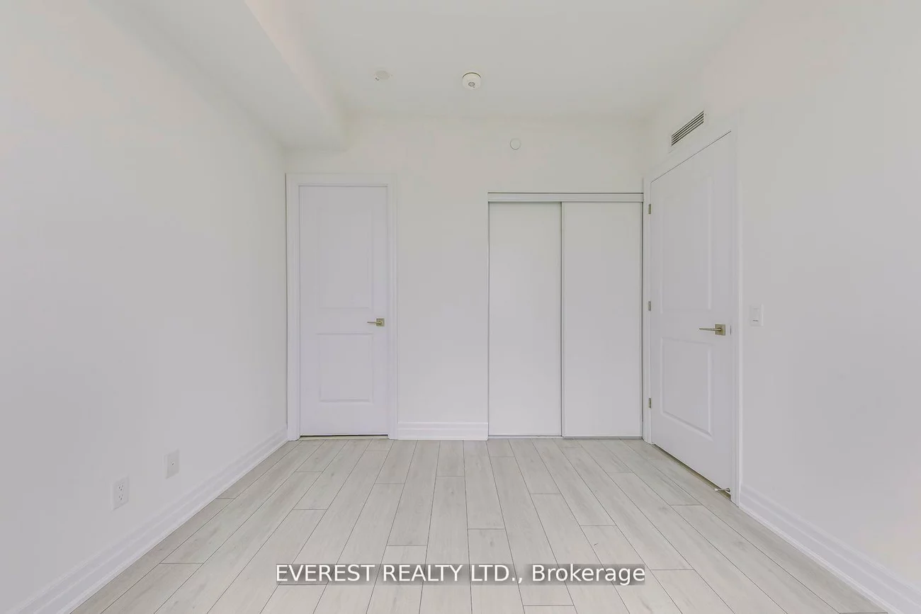 30, ELM, Fairview, Mississauga