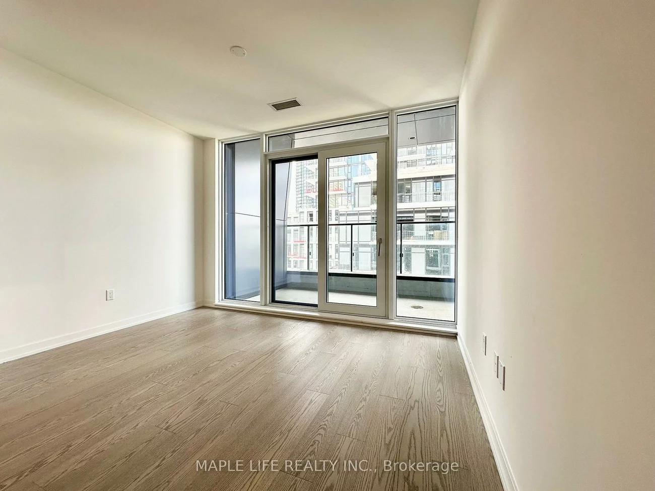 448, Burnhamthorpe, City Centre, Mississauga