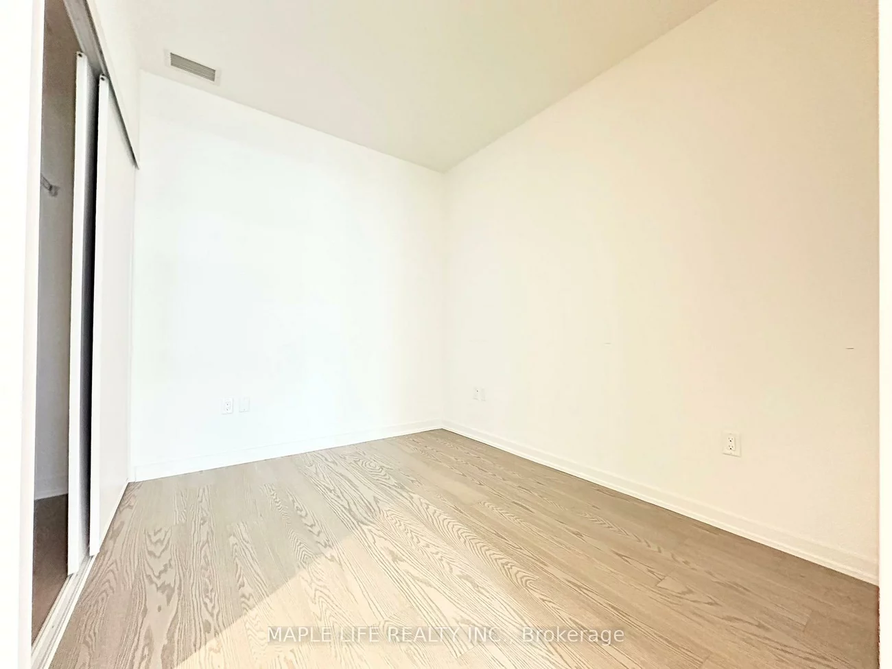 448, Burnhamthorpe, City Centre, Mississauga