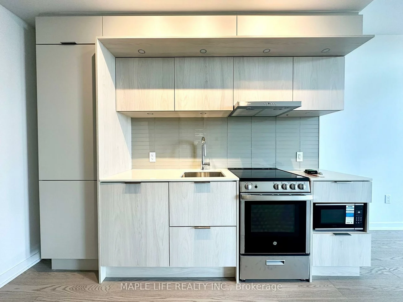 448, Burnhamthorpe, City Centre, Mississauga
