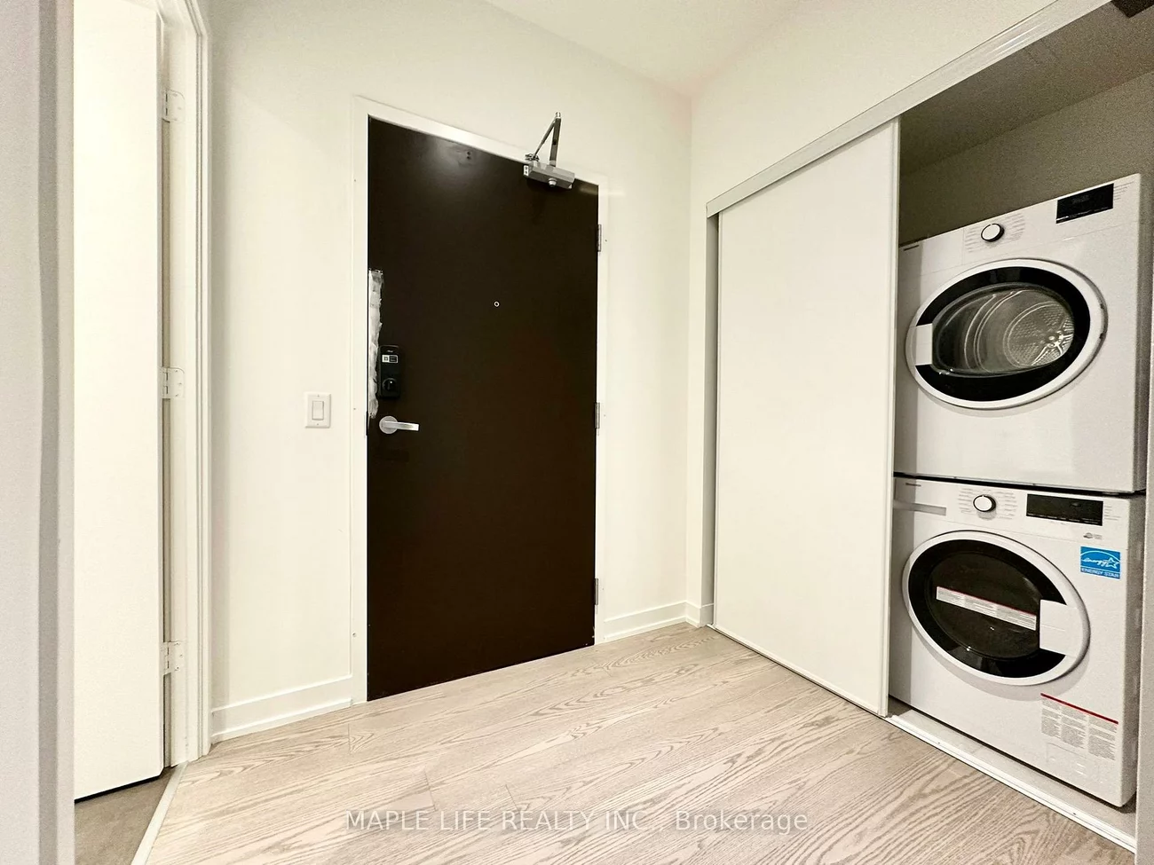 448, Burnhamthorpe, City Centre, Mississauga