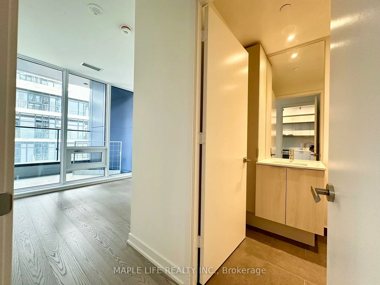448, Burnhamthorpe, City Centre, Mississauga