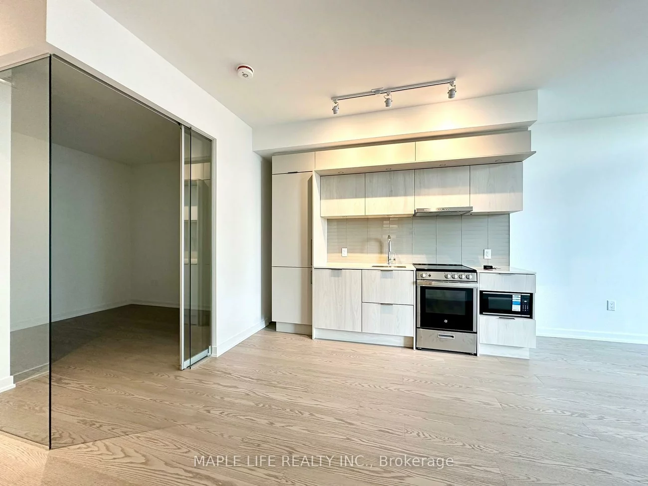 448, Burnhamthorpe, City Centre, Mississauga