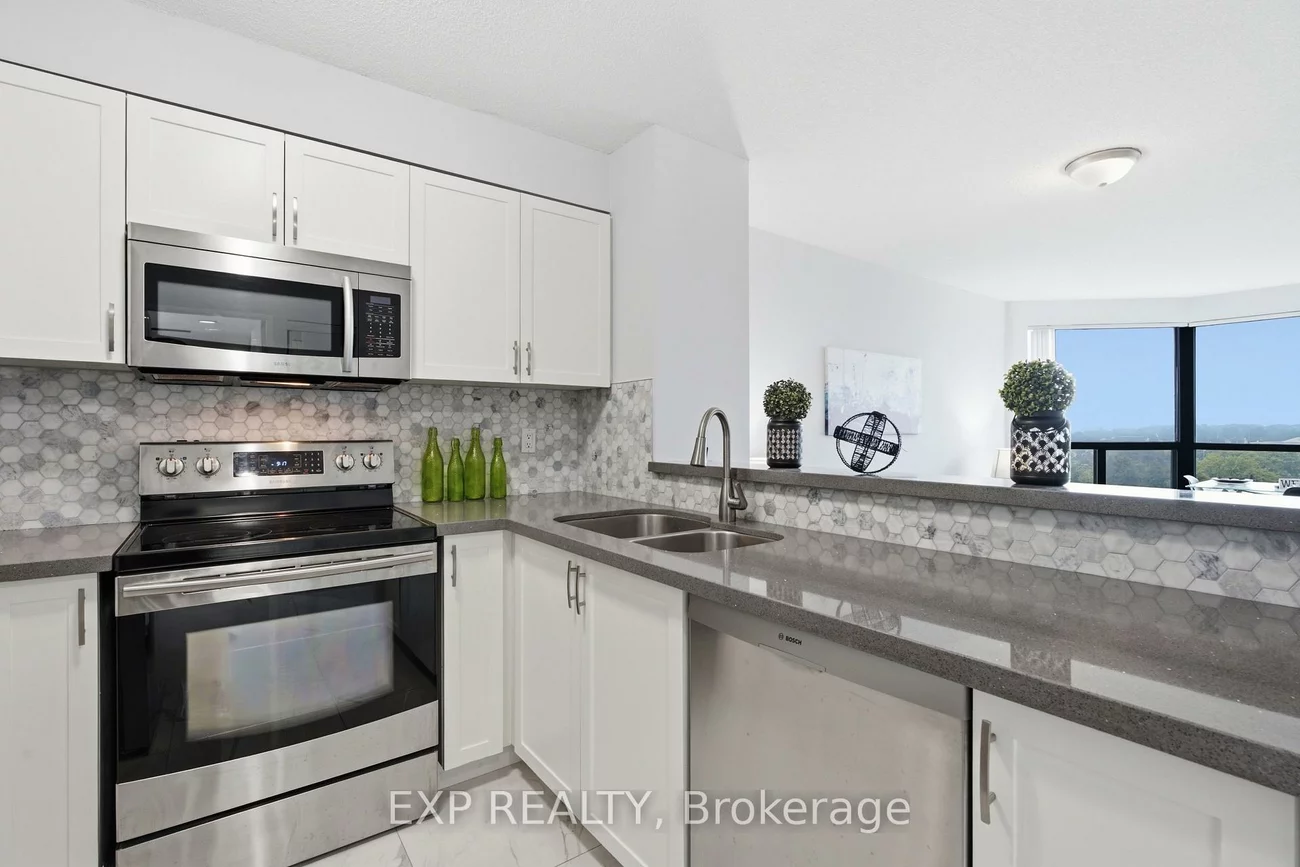 2155, Burnhamthorpe, Erin Mills, Mississauga