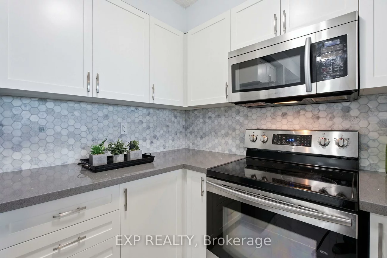 2155, Burnhamthorpe, Erin Mills, Mississauga