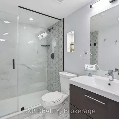 2155, Burnhamthorpe, Erin Mills, Mississauga
