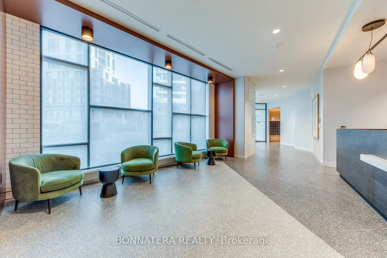 2495, Eglinton, Central Erin Mills, Mississauga