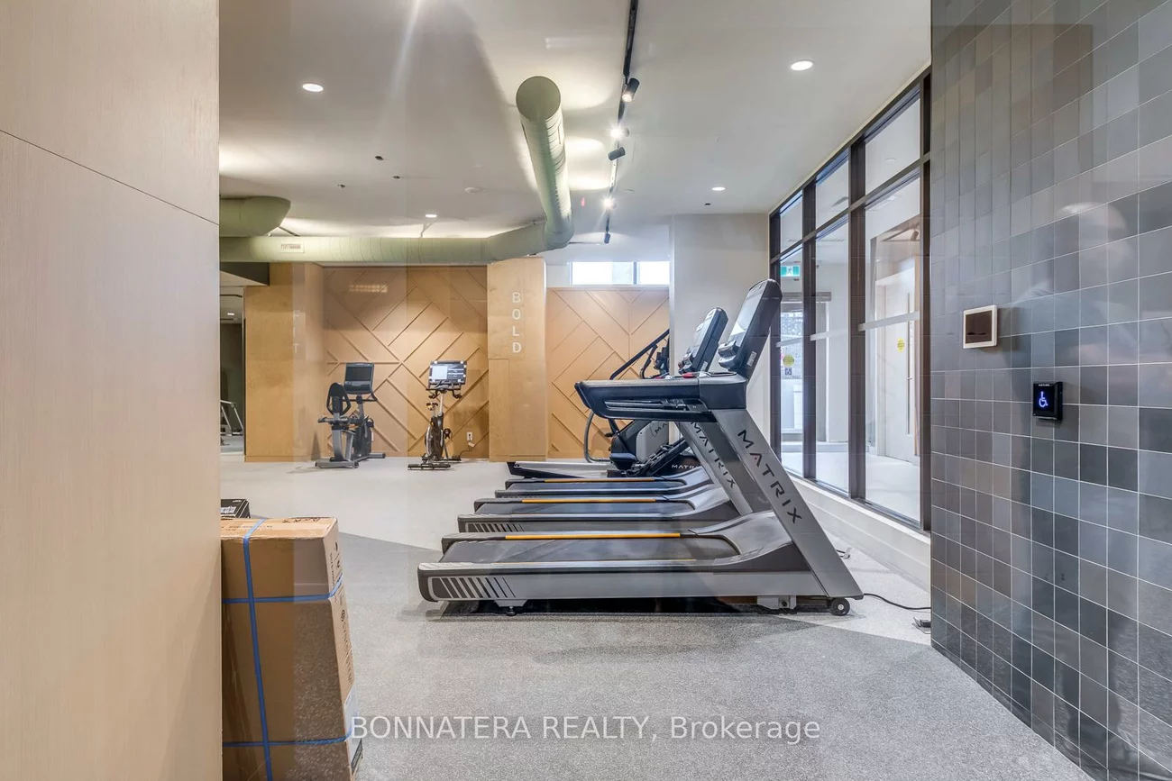 2495, Eglinton, Central Erin Mills, Mississauga