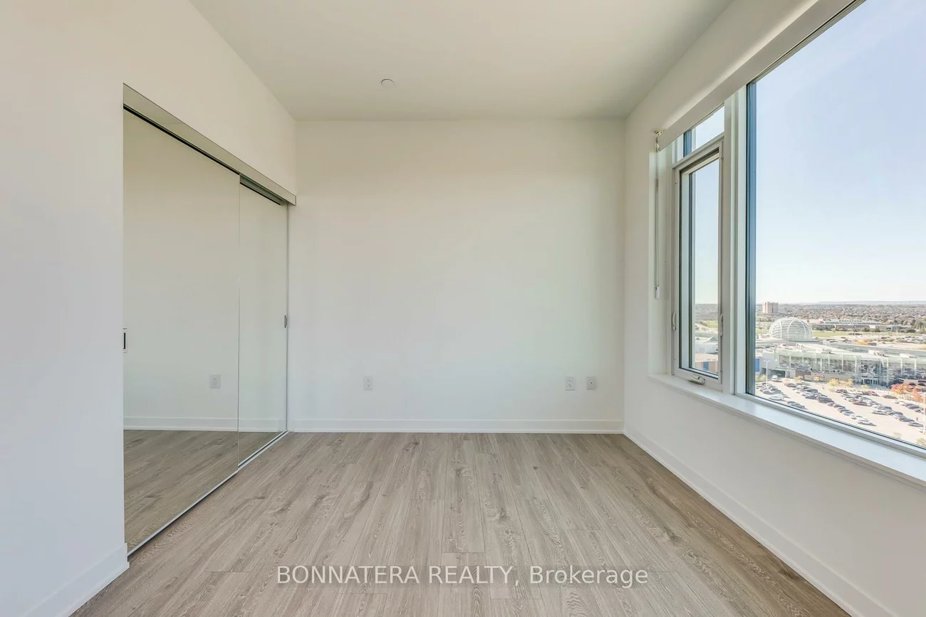 2495, Eglinton, Central Erin Mills, Mississauga