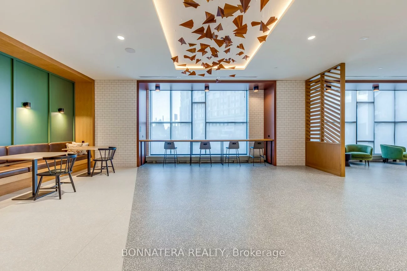2495, Eglinton, Central Erin Mills, Mississauga