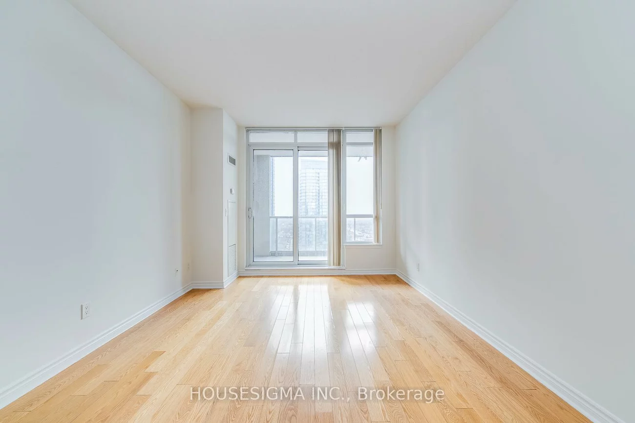 4090, Living Arts, City Centre, Mississauga