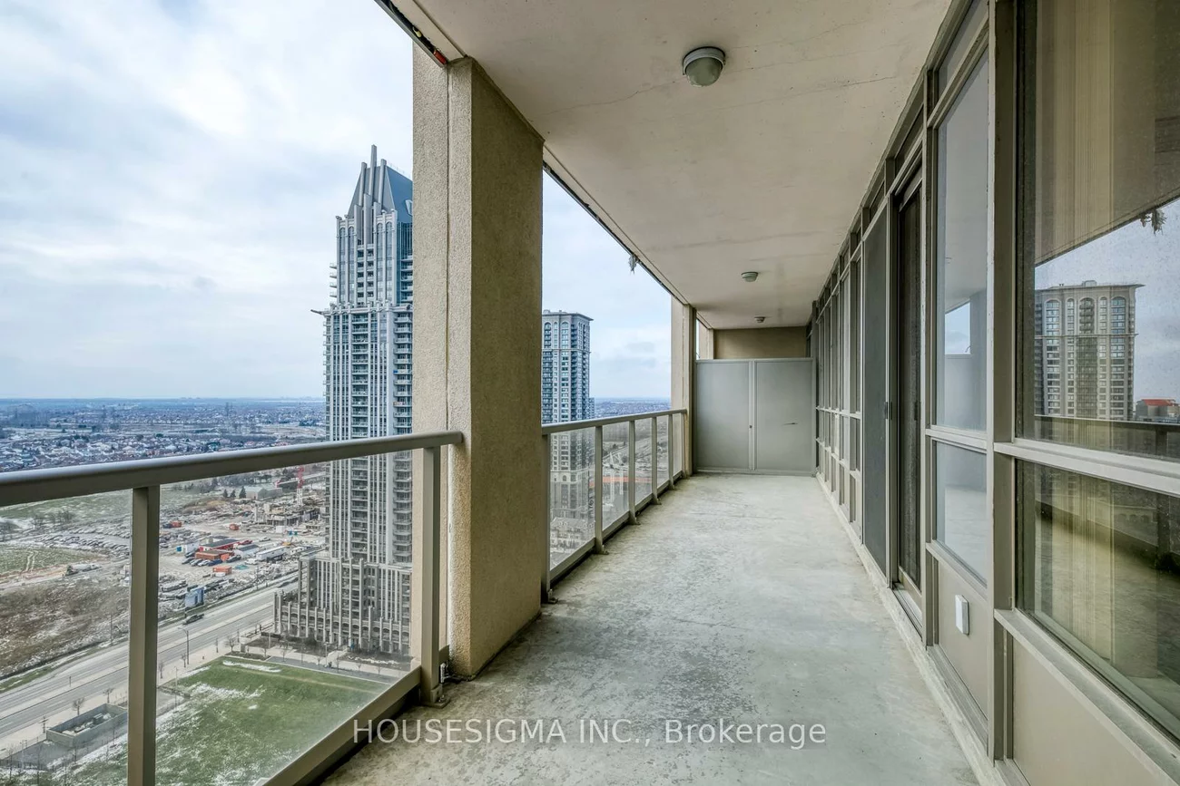 4090, Living Arts, City Centre, Mississauga