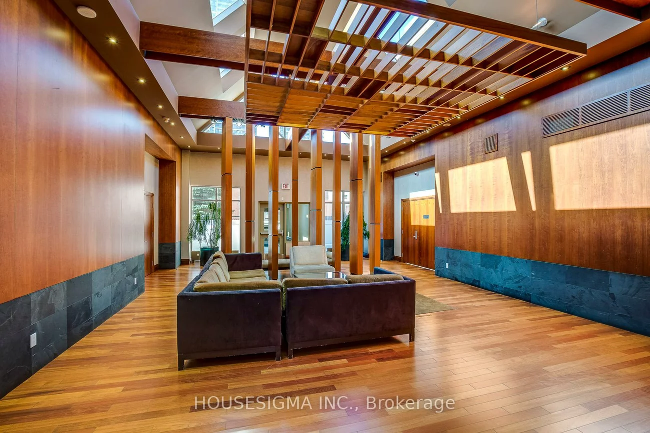 4090, Living Arts, City Centre, Mississauga