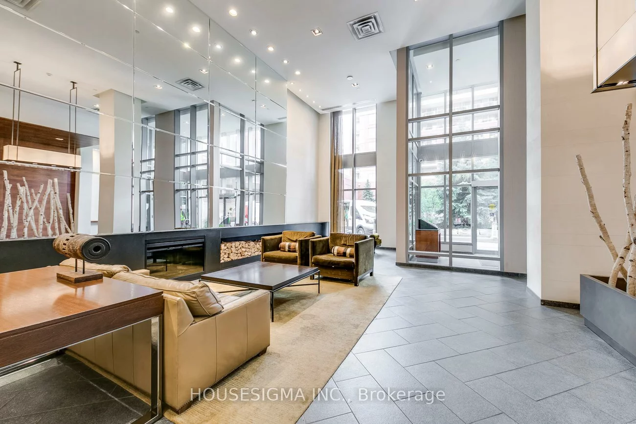 4090, Living Arts, City Centre, Mississauga