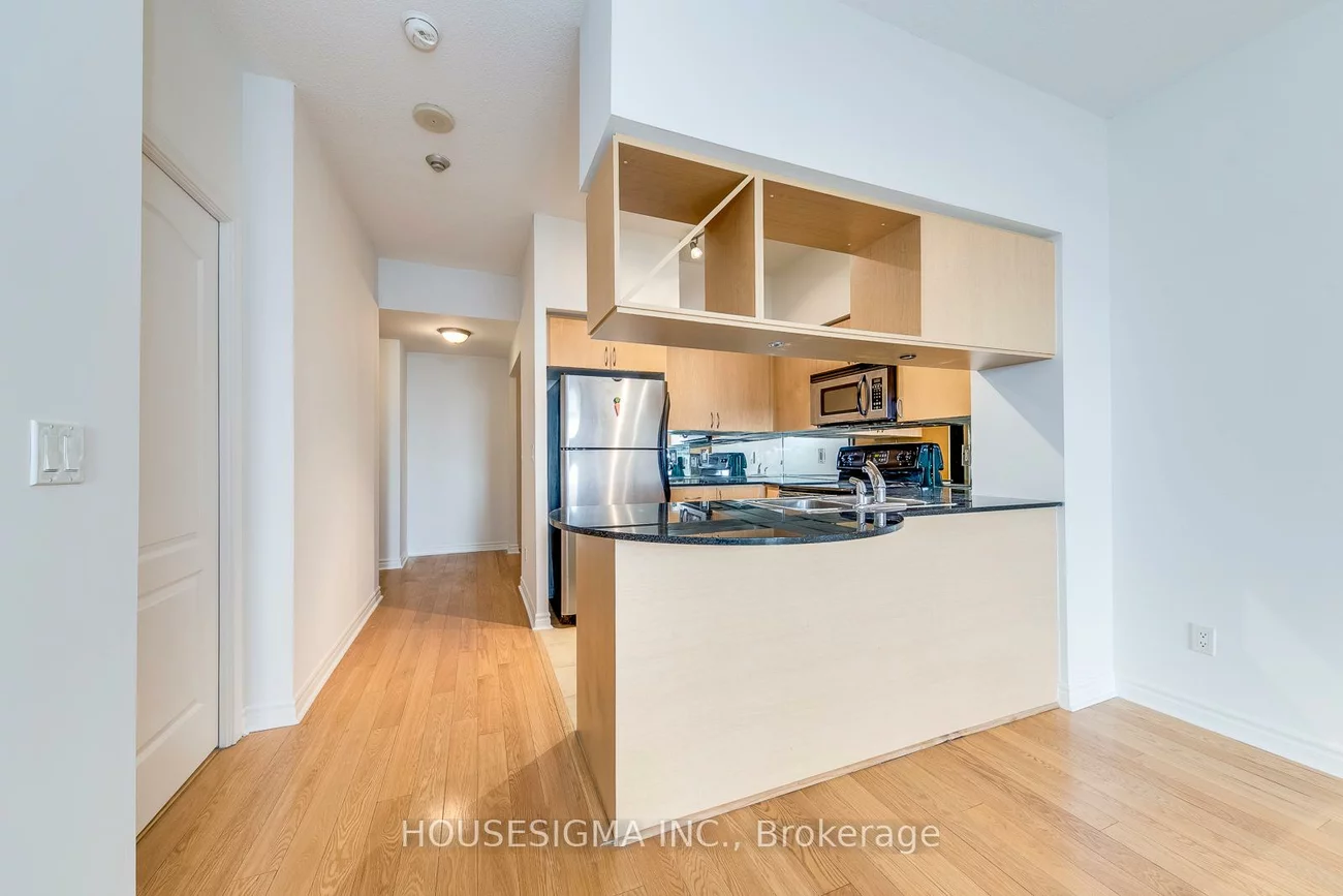 4090, Living Arts, City Centre, Mississauga