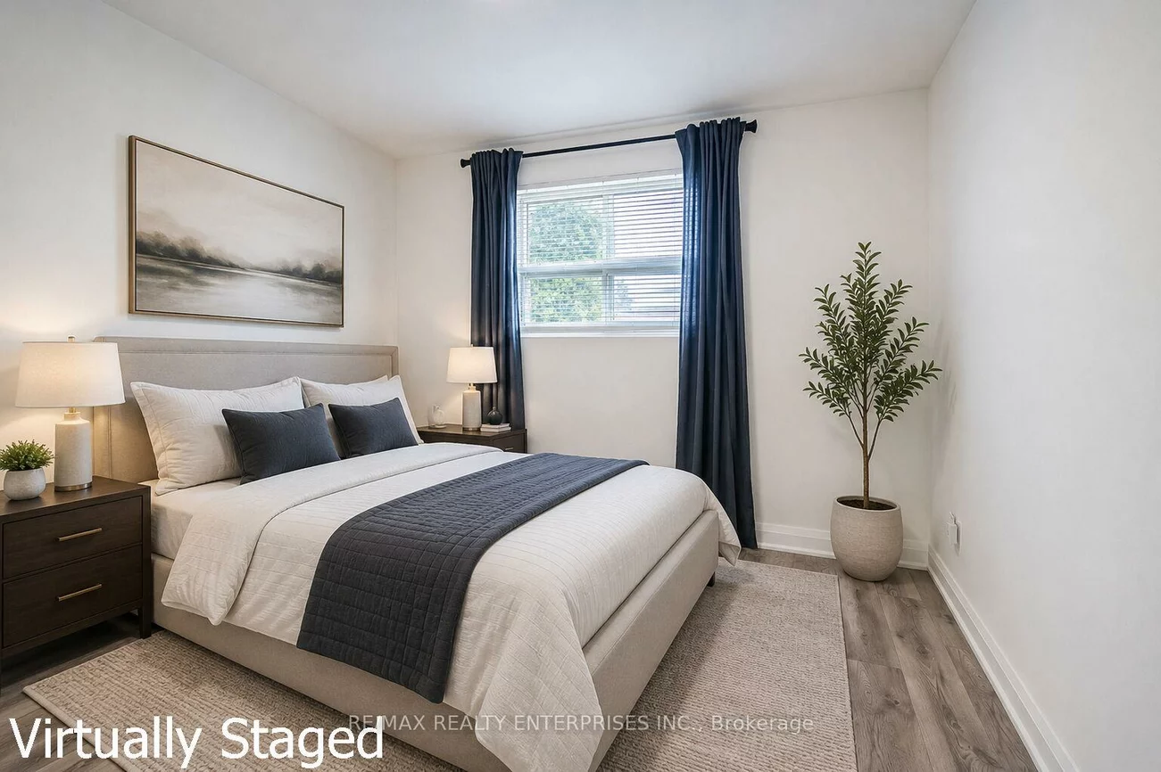 1055, Shawnmarr, Port Credit, Mississauga
