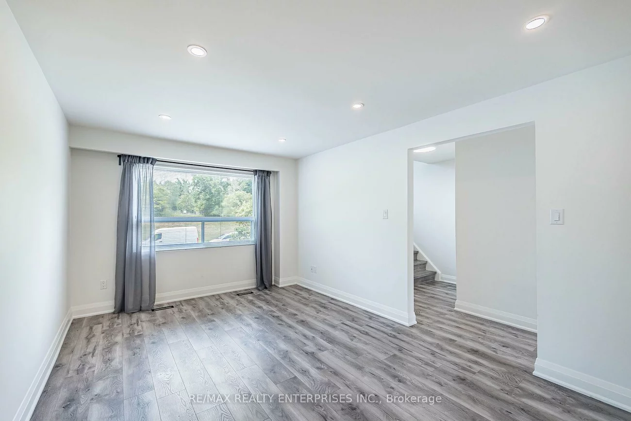 1055, Shawnmarr, Port Credit, Mississauga