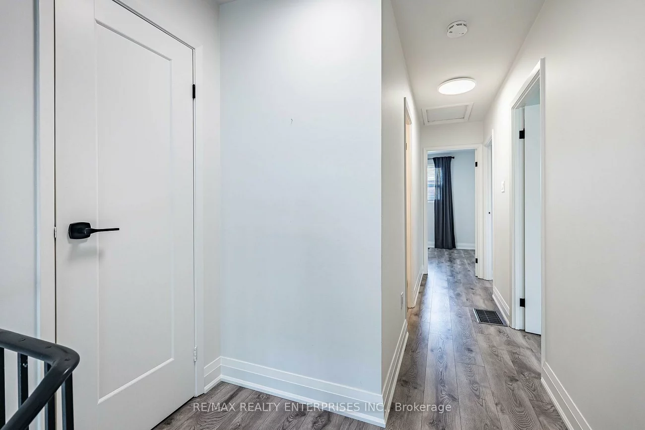1055, Shawnmarr, Port Credit, Mississauga