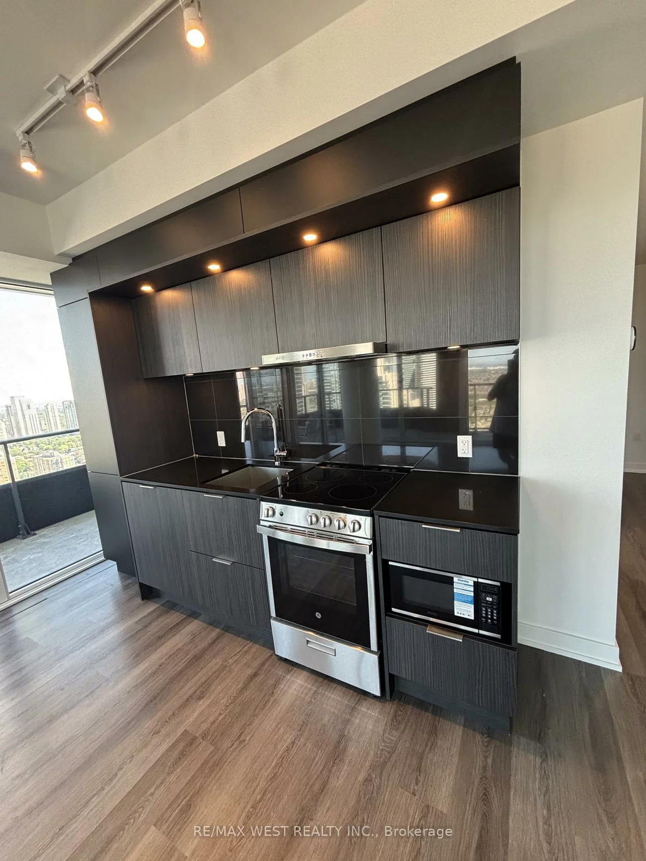 448, Burnhamthorpe, City Centre, Mississauga