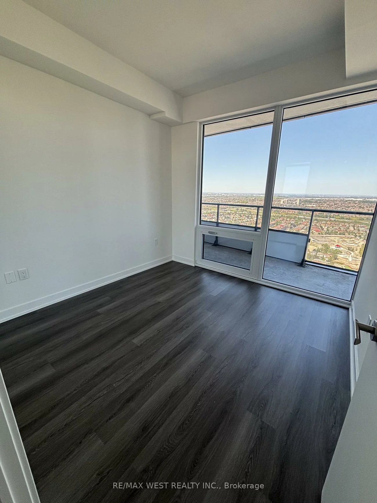 448, Burnhamthorpe, City Centre, Mississauga
