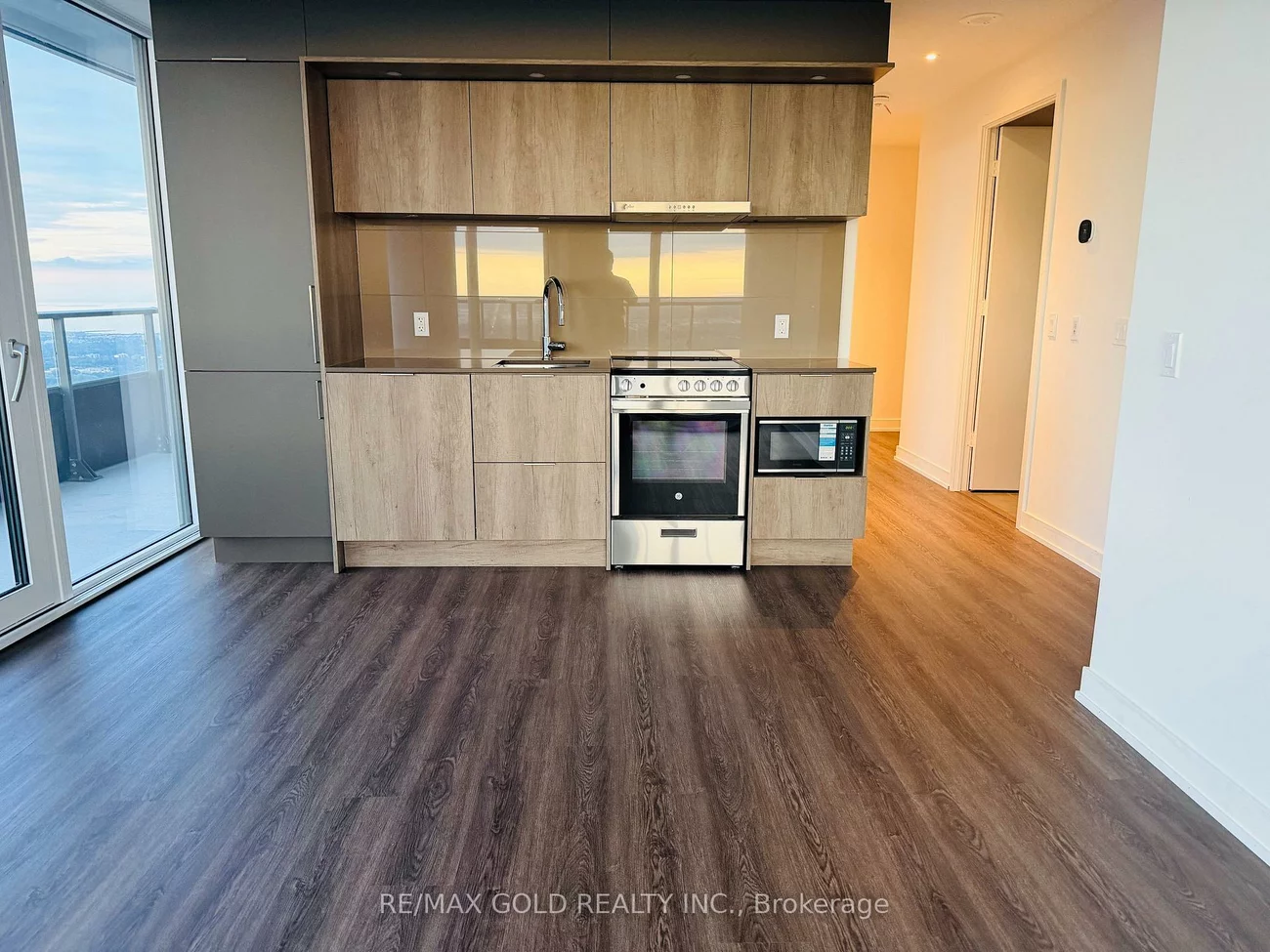 448, Burnhamthorpe, City Centre, Mississauga
